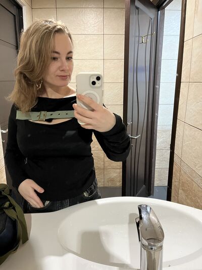  -,   Nadya, 29 ,   ,   