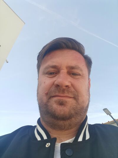  ,   Keloou, 43 ,   ,   