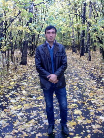  4976540  Ali, 37 ,    