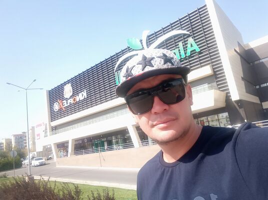  ,   Maks, 33 ,   ,   , c 