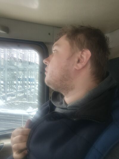  -,   Artem, 27 ,   ,   