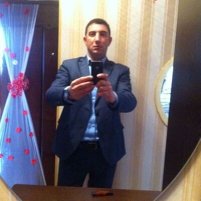  ,   Ruslan, 42 ,   ,   , c 