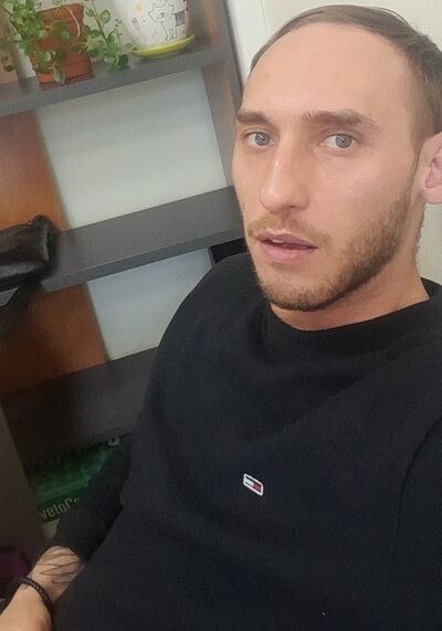   ,   Gu, 32 ,   ,   , 