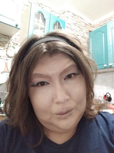  ,   Viktoria, 38 ,   c 