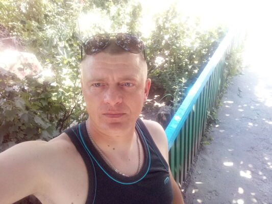   ,   Urij, 40 ,   ,   , c 