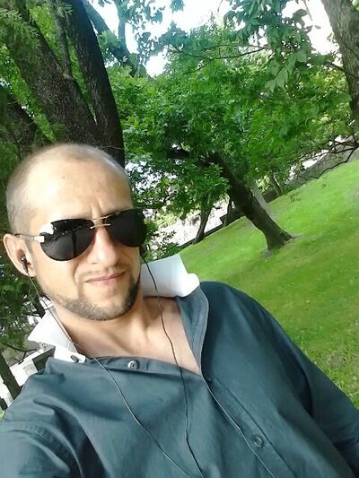  ,   Andrew, 45 ,   