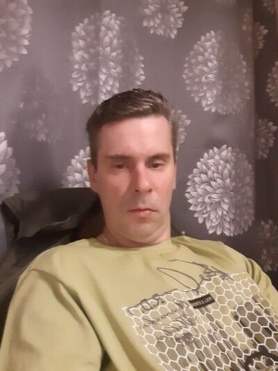  18726050  Andrej, 50 ,    