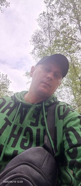  ,   Konstantin, 40 ,   ,   