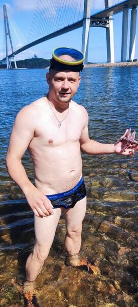 -,   Alexander, 38 ,     , c 