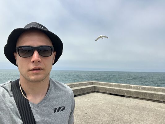  Azor,   Vadym, 32 ,   ,   