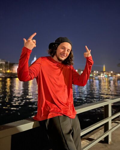  1er Arrondissement,   George, 33 ,   ,   