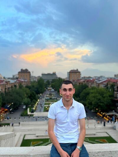  ,   Hayk, 20 ,   ,   