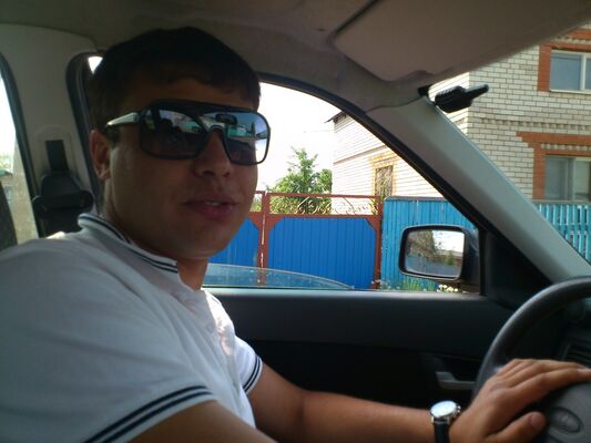  ,   Ruslan, 37 ,   ,   , c 
