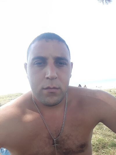  ,   Razmik, 32 ,   ,   , c , 