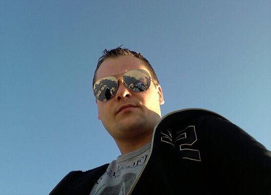  ,   Stas, 42 ,   