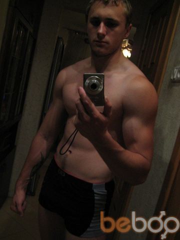  ,   Victor, 32 ,     , c 