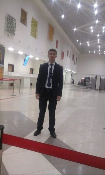  ,   Partner, 30 ,   ,   