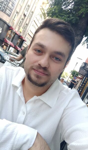  ,   Maxwell, 42 ,   ,   