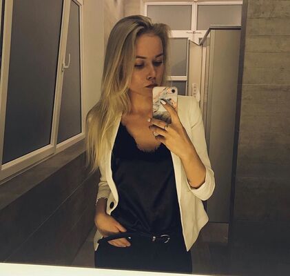 ,   Elena, 28 ,   ,   
