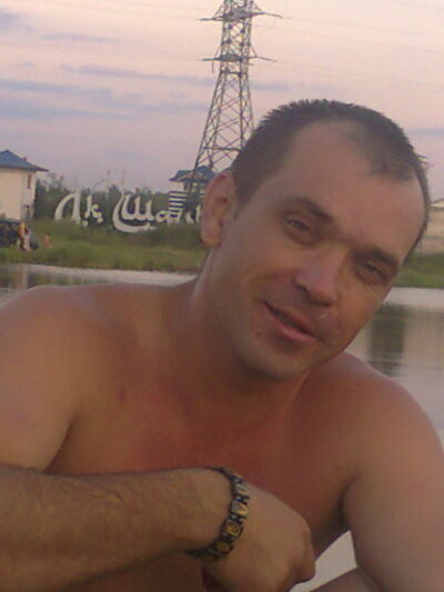  ,   Dmitrii, 44 ,   ,   , c 