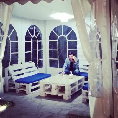  ,   Emil, 37 ,   ,   
