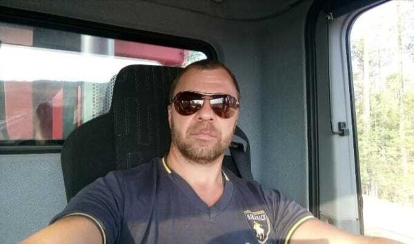  ,   Alex, 41 ,   ,   , c 