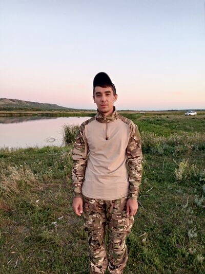  ,   Emil, 30 ,   ,   