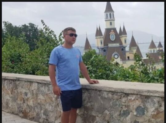  ,   Alex, 40 ,   ,   