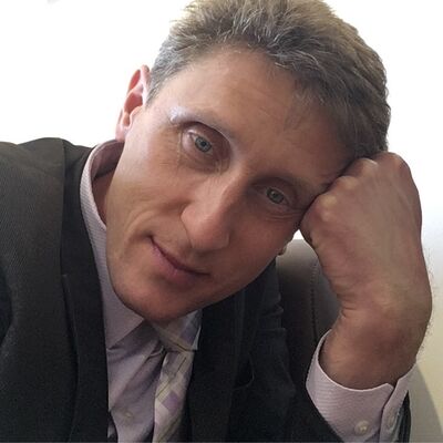  ,   Kostyantyn, 55 ,   c 