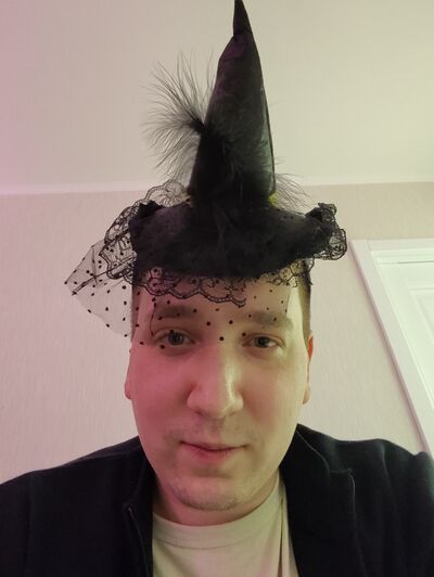 ,   Peter, 28 ,   ,   , c 