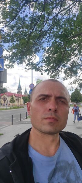  ,   Zhenya, 39 ,   ,   