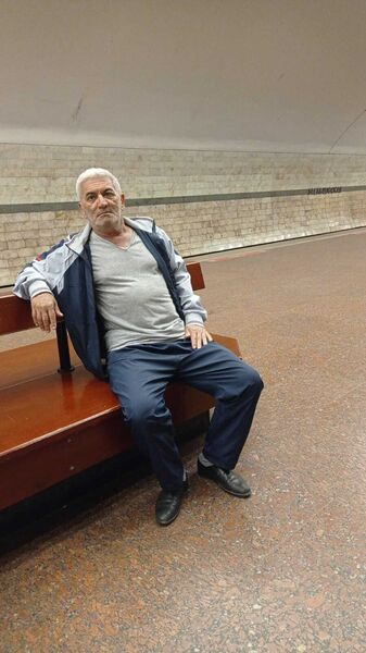  ,   Alex, 60 ,   ,   , c 