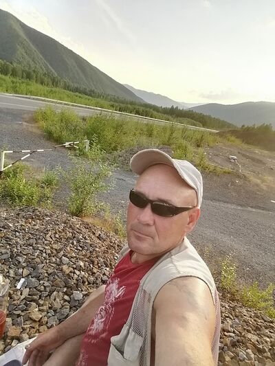  ,   Igor, 52 ,   ,   