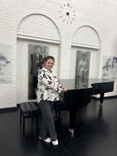  ,   SVETLANA, 58 ,   c , 