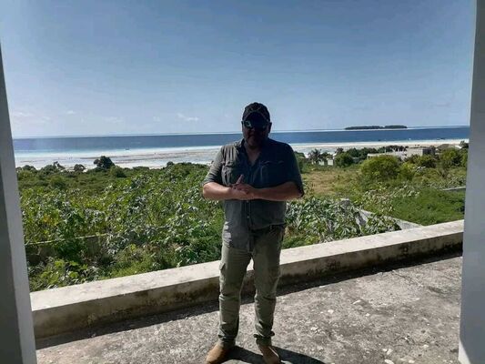  ,   Clarence, 47 ,     , c 