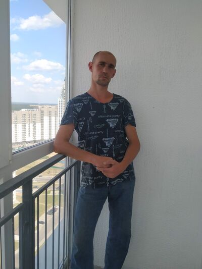  ,   DMITRII, 44 ,   ,   , c , 