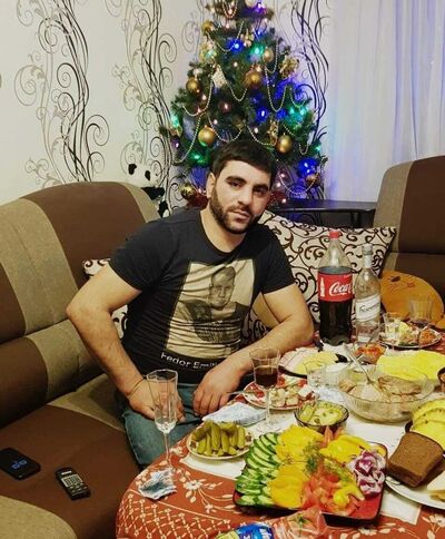  ,   Ramin, 39 ,   ,   