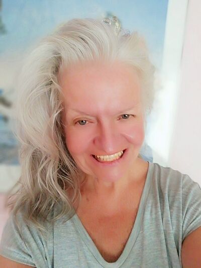  ,   Olga, 64 ,   c 