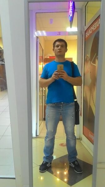  ,   Alex, 39 ,   