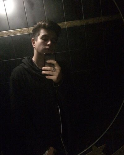  ,   Pavel, 27 ,  