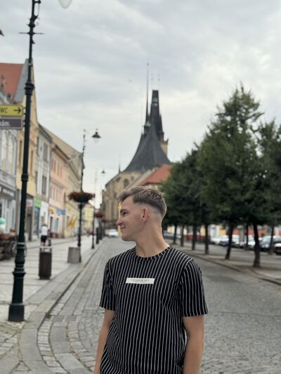  Praha,   Roman, 26 ,   ,   