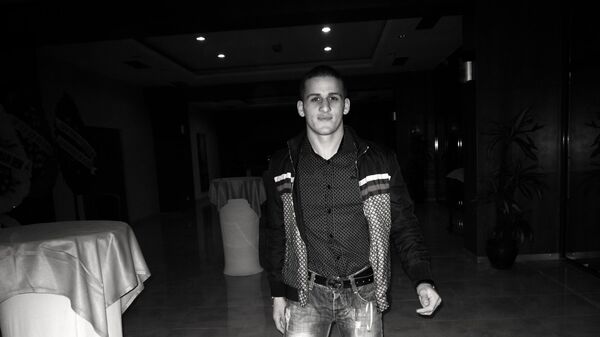  ,   Vajeqsa, 35 ,   ,   , c 