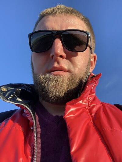  ,   Vadim, 38 ,   