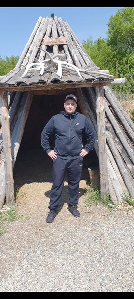  ,   Alexander, 33 ,   c 