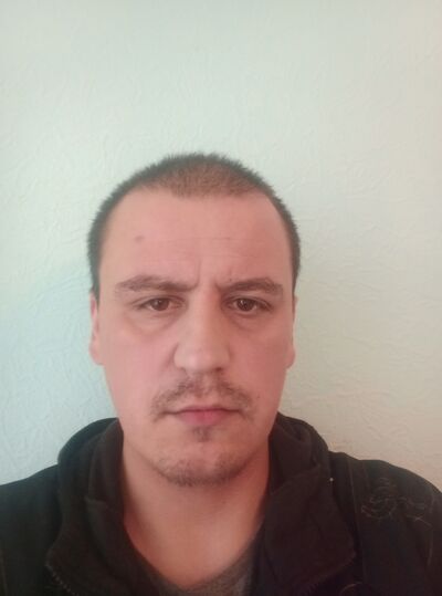  ,   Lenya, 35 ,   ,   