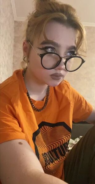  -,   Vika, 29 ,   ,   