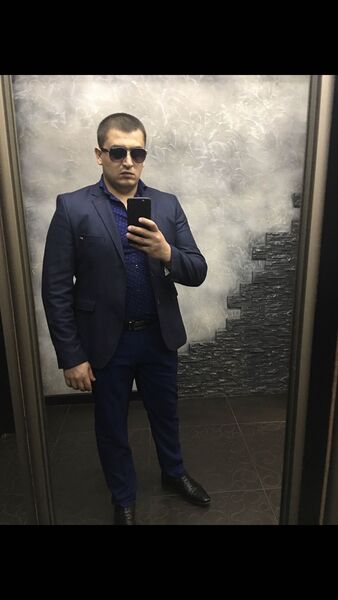  ,   Ovik, 34 ,   ,   