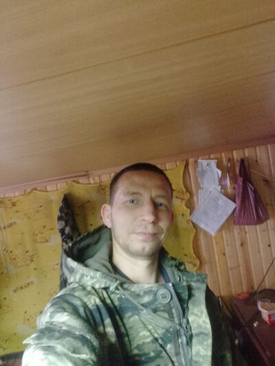  ,   Denis, 38 ,   c 