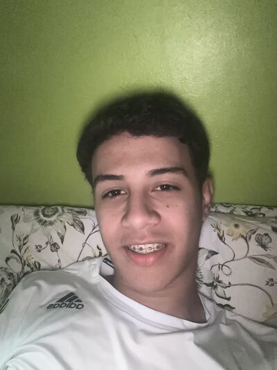  --,   Lucas, 20 ,   ,   