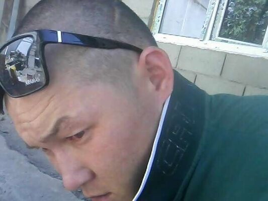  ,   Maga, 39 ,  